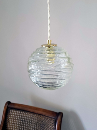 Suspension boule globe verre en relief ancien vintage déco fil torsadé Bloomis