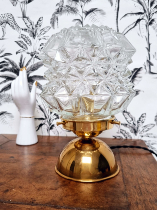 lampe globe verre facetté décoration vintage chic Bloomis