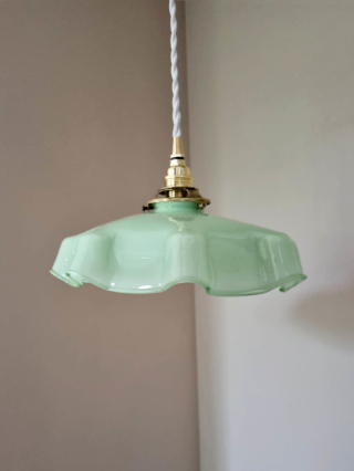 suspension opaline vert pastel décoration vintage luminaire Bloomis