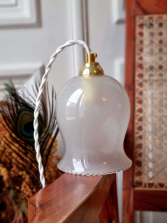 lampe baladeuse globe verre opaline opalescent style vintage bohème Bloomis