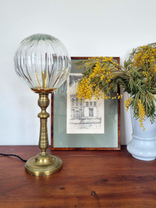 lampe-a-poser-ancien-globe-verre-vintage-slowlife-decoration-interieur-upcylcling_bloomis