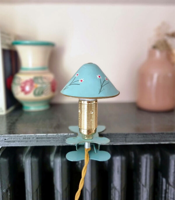 Lampe pince champignon en métal bleu céladon, luminaire vintage bohème