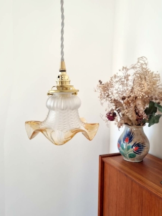 Lampe-baladeuse-tulipe-verre-ambre-ancien-decoration-vintage-luminaire-cable-blanc_bloomis