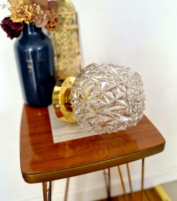 applique murale globe en verre facetté vintage. Luminaire décoration vintage Bloomis