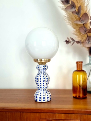 Lampe Porto Klein graphique. Upcycling, slow decoration, vintage.