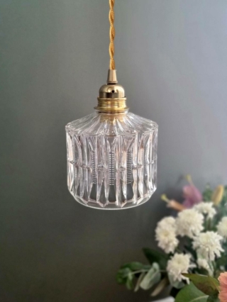 suspension-vintage-globe-verre-ancien-slowdeco-luminaire-fil-dore_bloomis