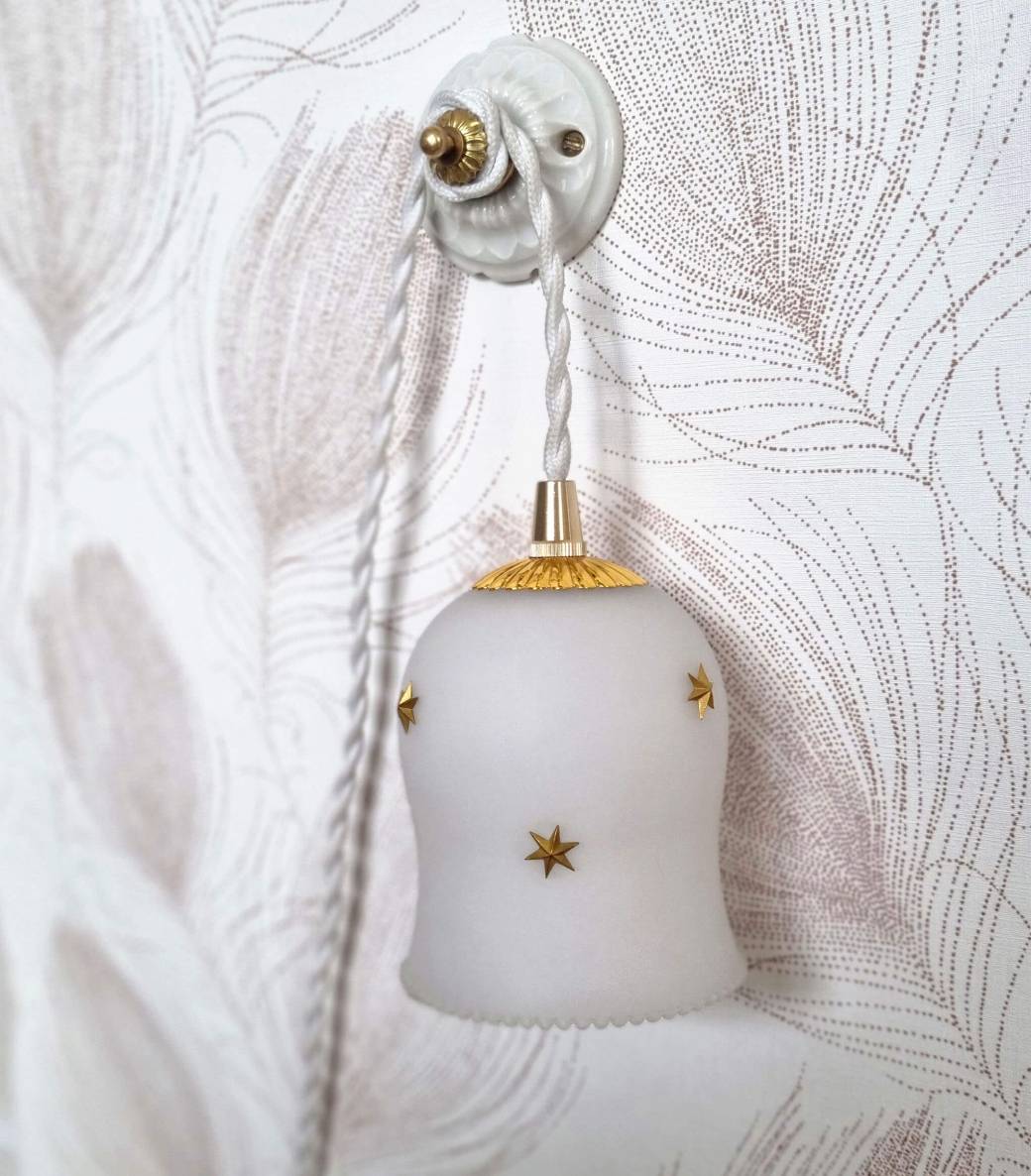 Lampe baladeuse vintage étoiles en laiton. Luminaire Bloomis