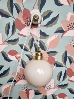 patère murale porcelaine et laiton accroche murale lampe baladeuse - Création upcycling Bloomis