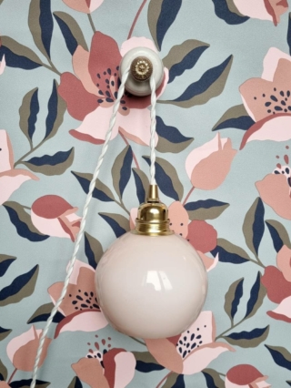 patère murale porcelaine et laiton accroche murale lampe baladeuse - Création upcycling Bloomis