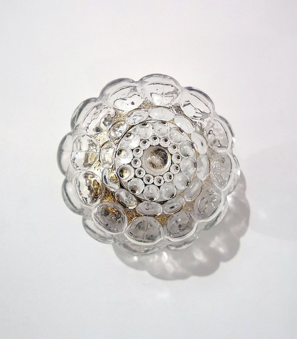 applique-murale-globe-verre-ancien-vintage-upcycling-luminaire-mur-slowdecoration_bloomis applique murale globe en verre vintage bullé. Luminaire décoration vintage Bloomis