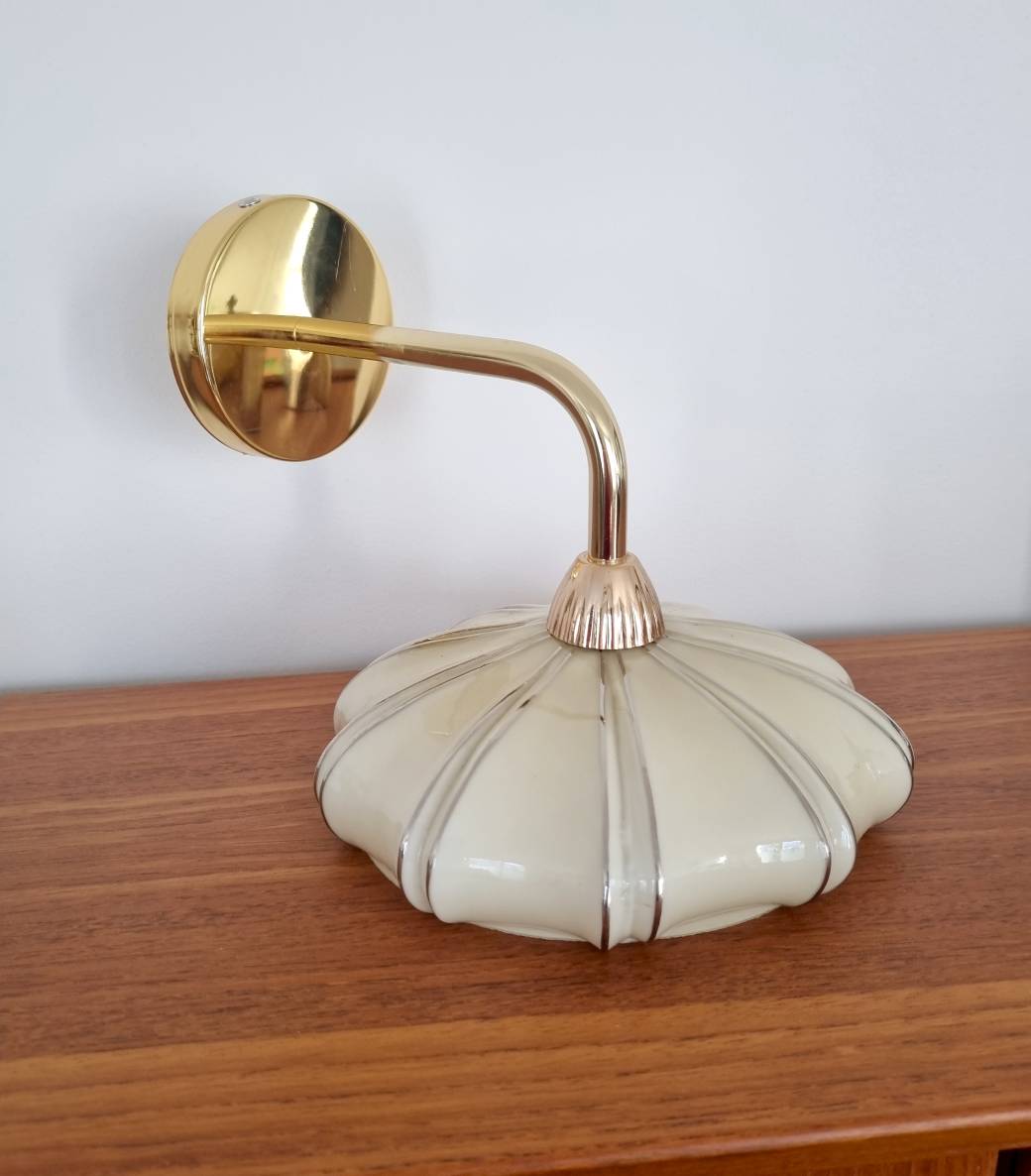 applique-murale-opaline-art-deco-ancien-decoration-luminaire-upcycling_bloomis