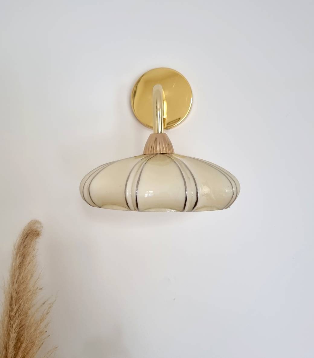 applique-murale-opaline-artdeco-ancien-vintage-decoration-luminaire-upcycling_bloomis