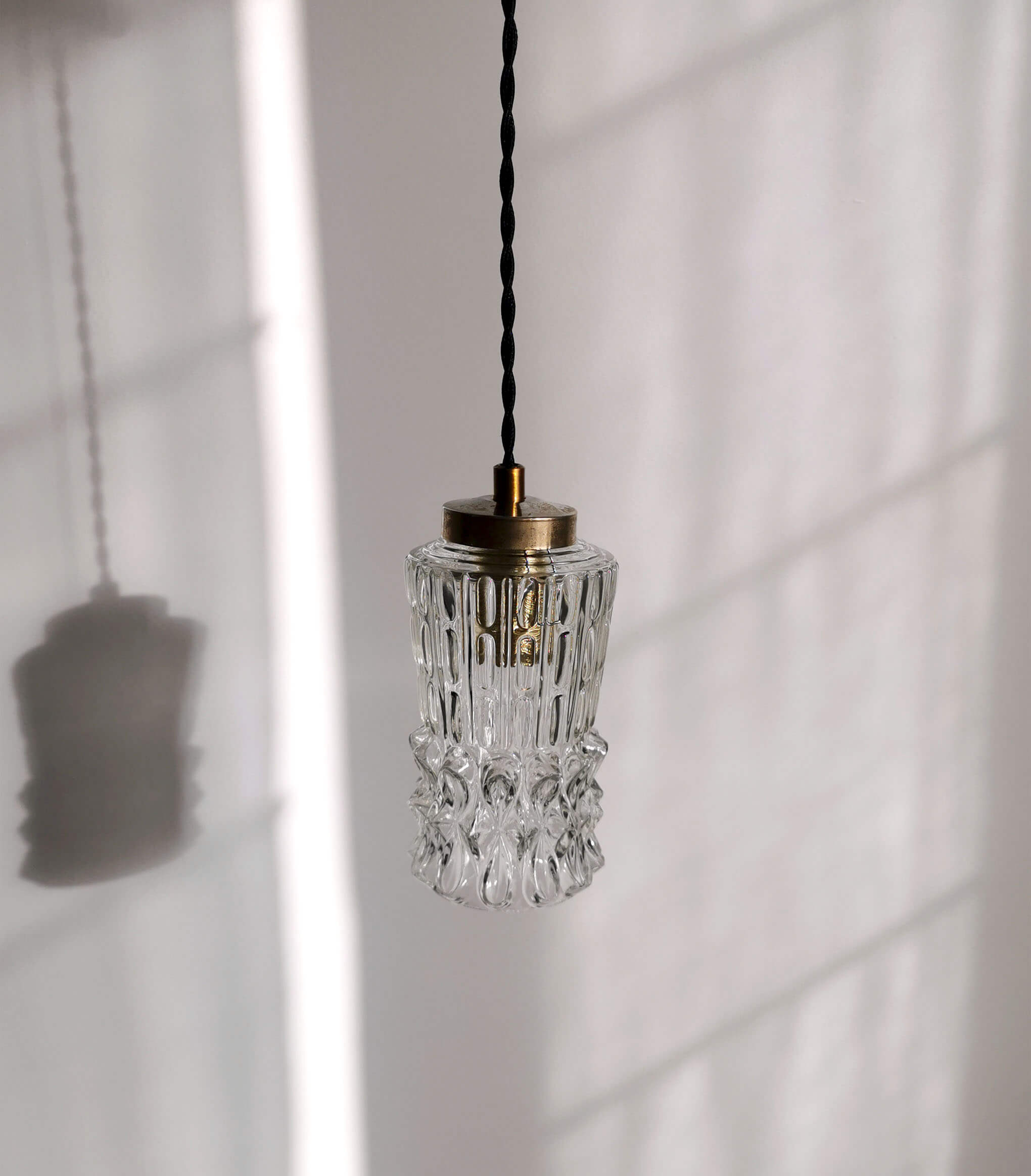 lampe-baladeuse-verre-ancien-vintage-cable-torsadé-noir-luminaire-decoration_bloomis