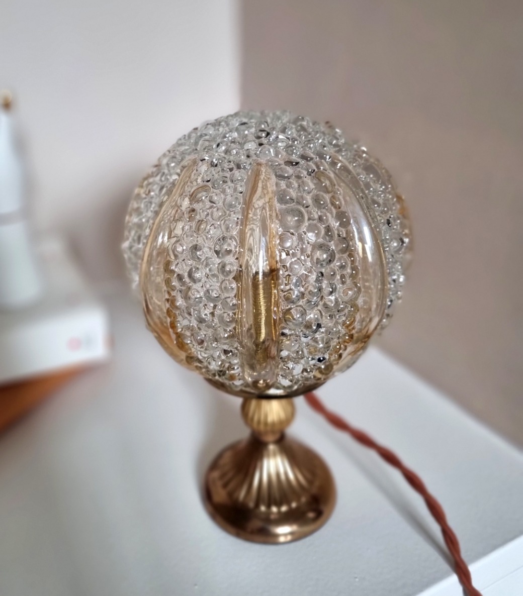 lampe à poser globe en verre transparent et ambré art déco luminaire vintage Bloomis