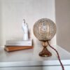 lampe à poser globe en verre transparent et ambré art déco luminaire vintage Bloomis