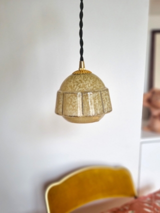 Lampe baladeuse art déco globe verre de clichy jaune. Luminaire vintage Bloomis