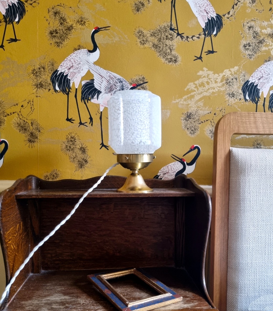 Lampe à poser globe en verre de clichy art deco. Luminaire création Bloomis