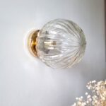 applique murale globe en verre strié vintage. Luminaire décoration vintage Bloomis