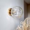 applique murale globe en verre strié vintage. Luminaire décoration vintage Bloomis