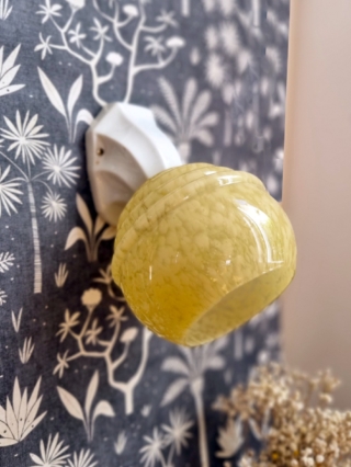 applique-verredeclichy-jaune-pavillon-porcelaine-artdeco-vintage_bloomis