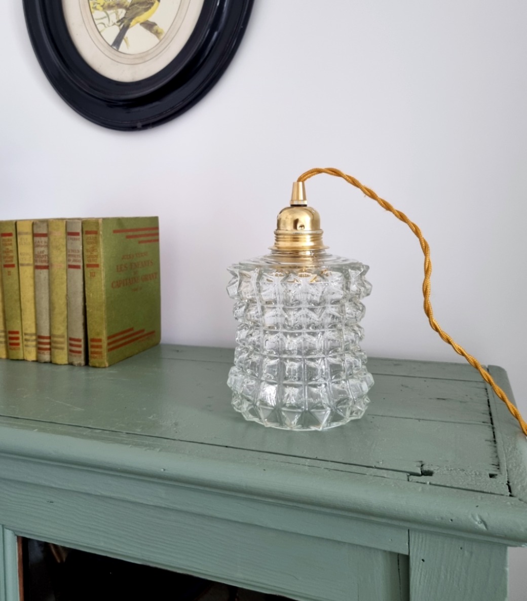 Lampe baladeuse globe verre et son cordon tressé à personnaliser. Luminaire vintage Bloomis