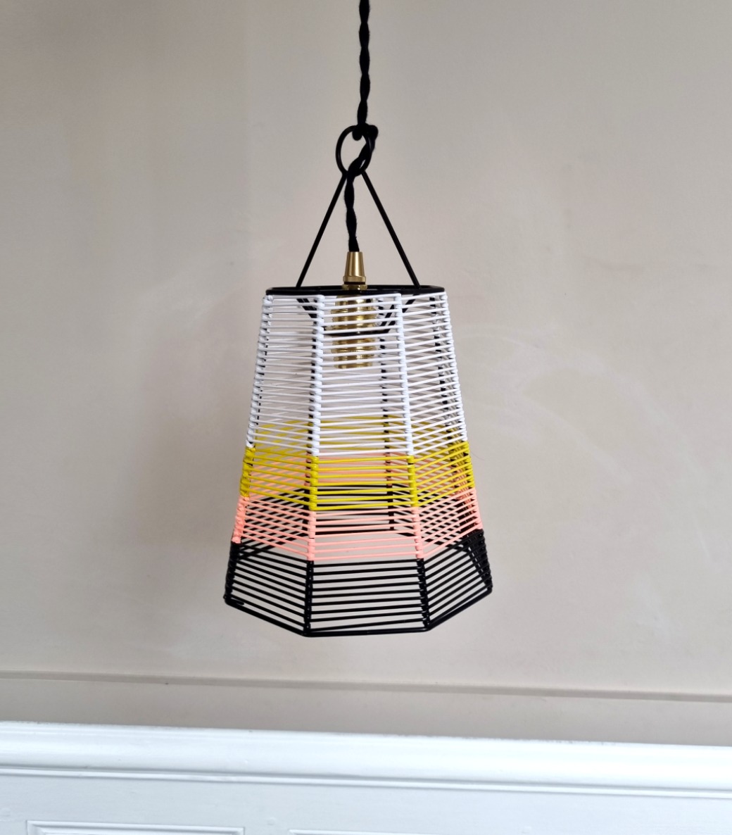 lampe fil scoubidou multicolore luminaire vintage Bloomis