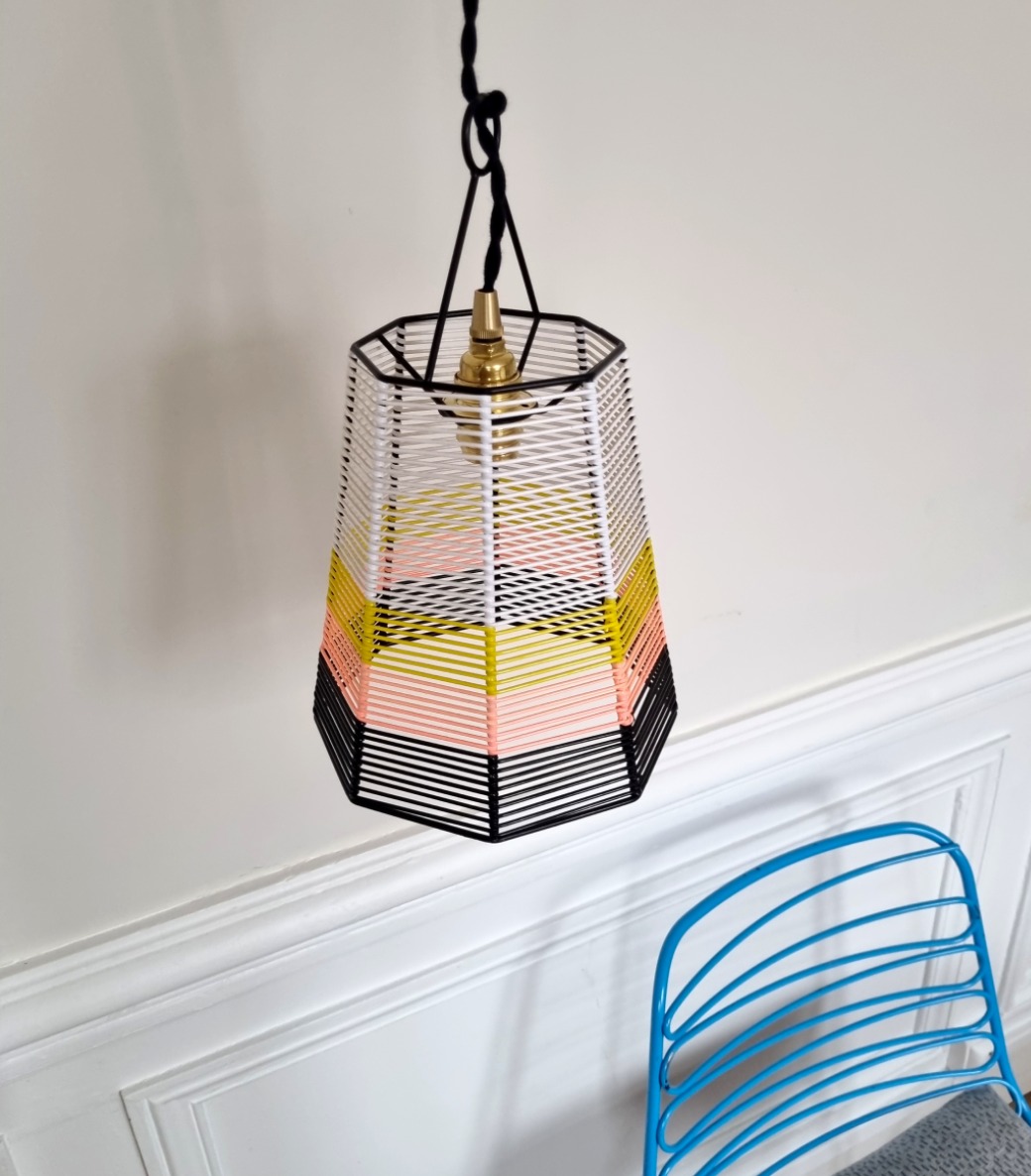 lampe fil scoubidou multicolore luminaire vintage Bloomis