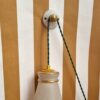 Lampe baladeuse et sa patère en porcelaine. Luminaire vintage et création upcycling Bloomis