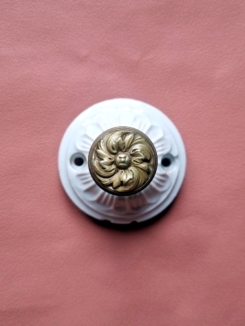Patère murale en porcelaine et bouton laiton - Collection Les Imparfaites Bloomis