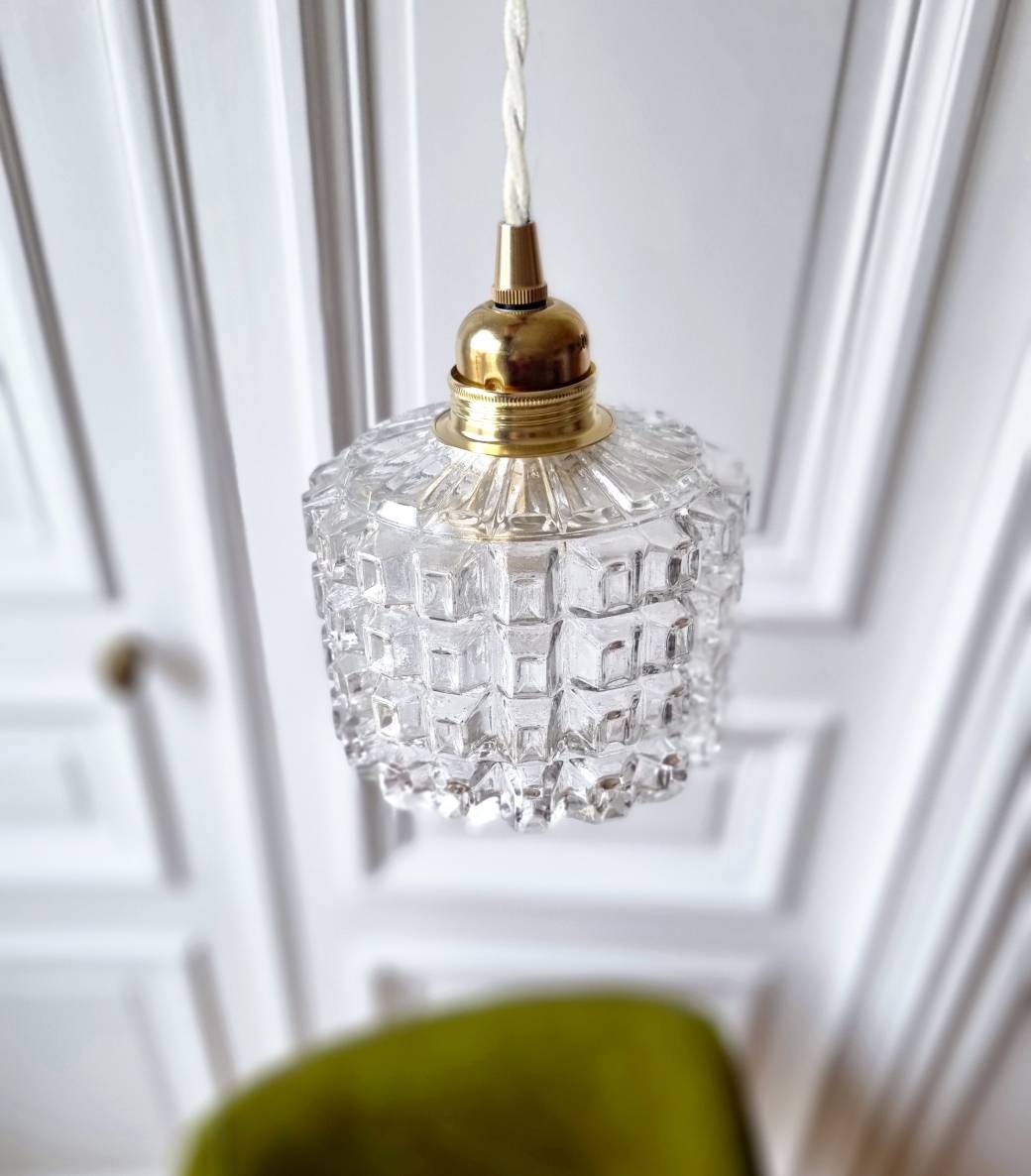 lampe-baladeuse-globe-verre-luminaire70s-ancien-decoration-retro-cable-torsade_bloomis