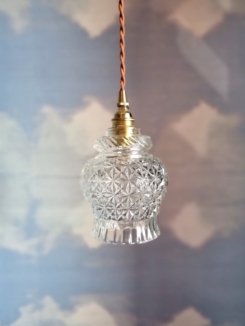Lampe baladeuse globe verre et son cordon tressé à personnaliser. Luminaire vintage Bloomis