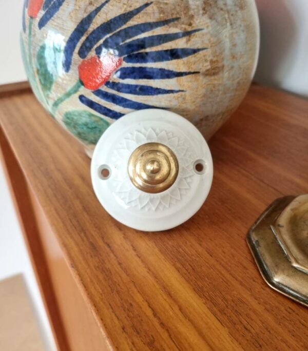 Patère murale en porcelaine et bouton laiton - Collection Les Imparfaites Bloomis