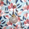 Patère murale en porcelaine et bouton laiton - Création Bloomis