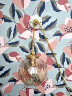 patere-murale-rosace-porcelaine-vintage-upcycling-suspendre-lampe-baladeuse_bloomis