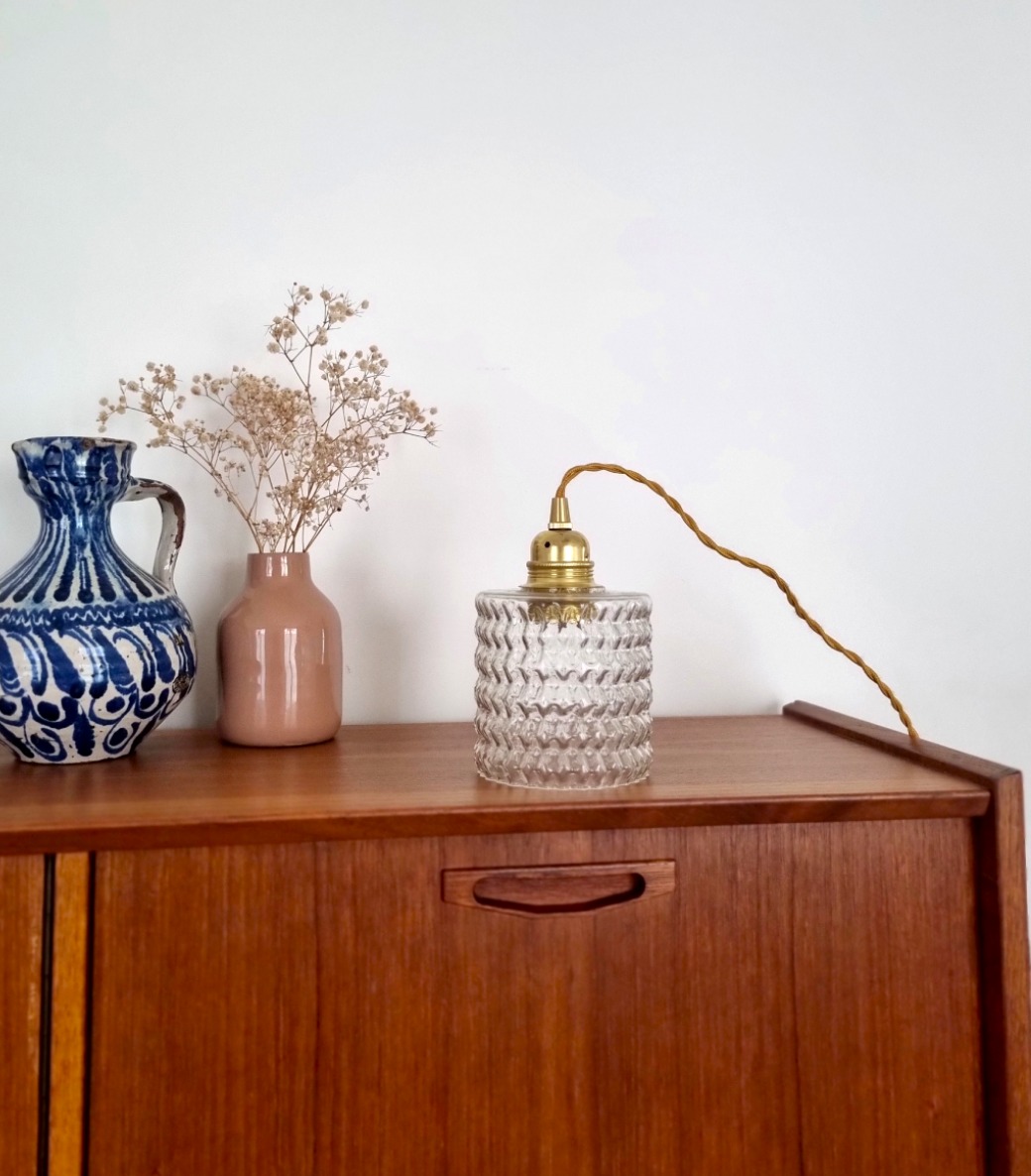 lampe-baladeuse-globe-verre-vintage-upcycling-luminaire-cable-dore_bloomis Lampe baladeuse globe verre et son cordon tressé à personnaliser. Luminaire vintage Bloomis