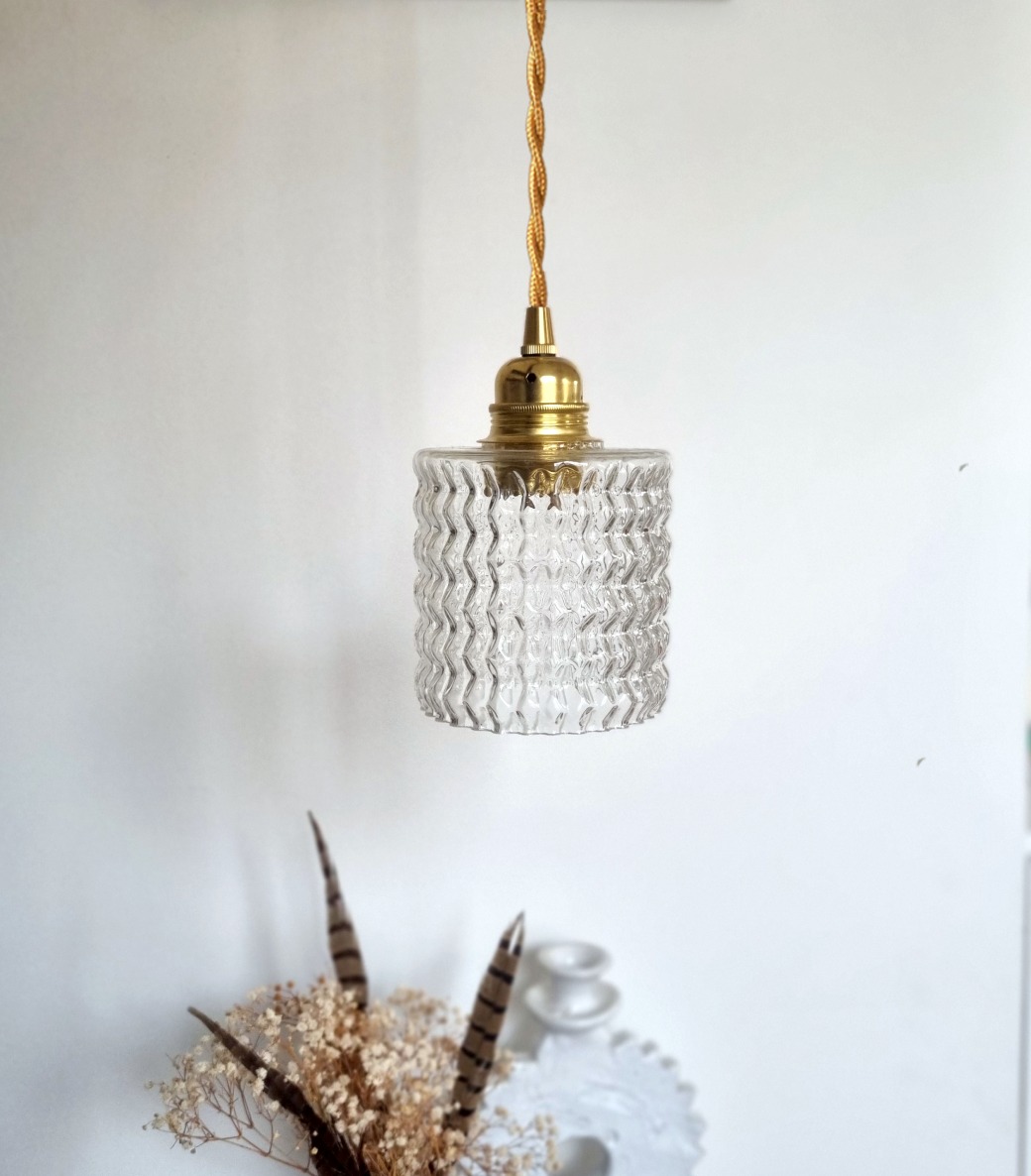 lampe-baladeuse-globe-verre-vintage-upcycling-luminaire-fil-dore_bloomis Lampe baladeuse globe verre et son cordon tressé à personnaliser. Luminaire vintage Bloomis