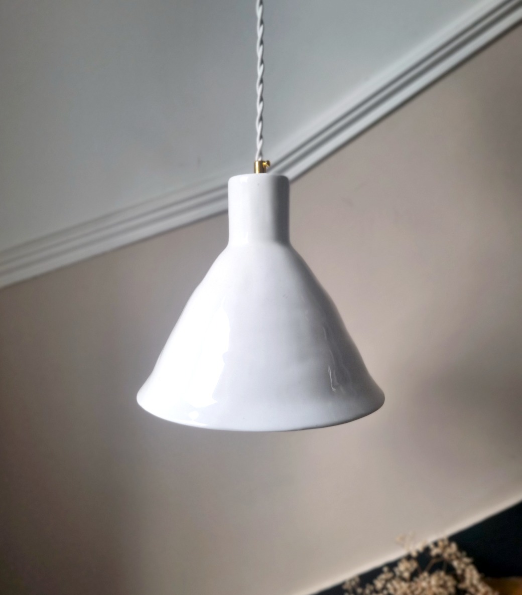 suspension-porcelaine-luminaire-cable-torsade-blanc_bloomis