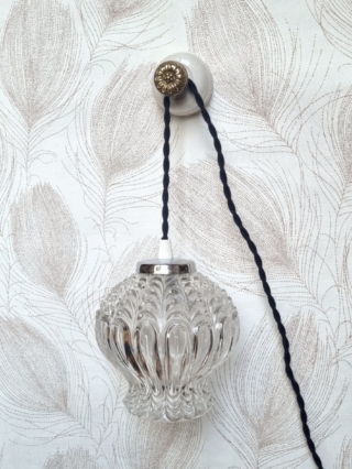 patere-mur-rosace-porcelaine-vintage-upcycling-accroche-lampe-baladeuse_bloomis