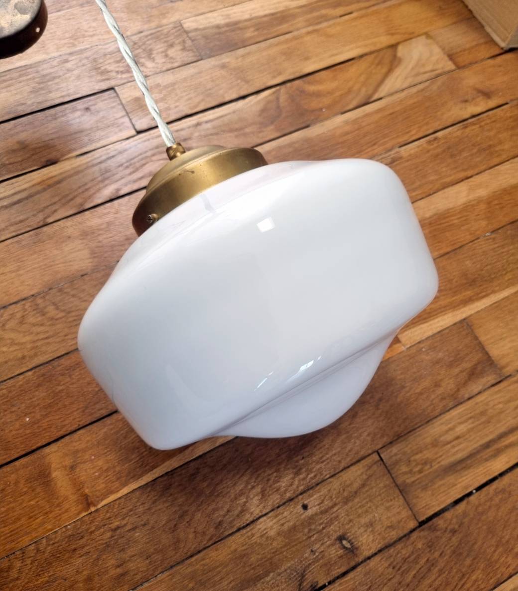 suspension-globe-opaline-ancien-vintage-retro-luminaire-upcycling-fil-torsade-blanc_bloomis