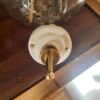 Patère murale en céramique pour suspendre une lampe baladeuse - Création upcycling Bloomis