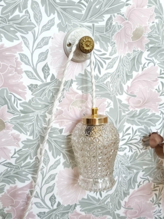 Patère murale en porcelaine et bouton laiton - Création upcycling Bloomis
