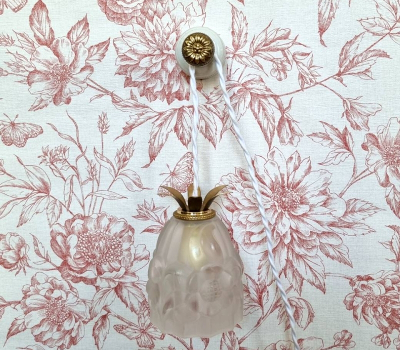 patere-murale-porcelaine-bouton-laiton-accrocher-baladeuse-deco-upcycling_bloomis