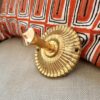 patere-metal-dore-ancien-upcycling-accroche-murale-lampe-baladeuse_bloomis