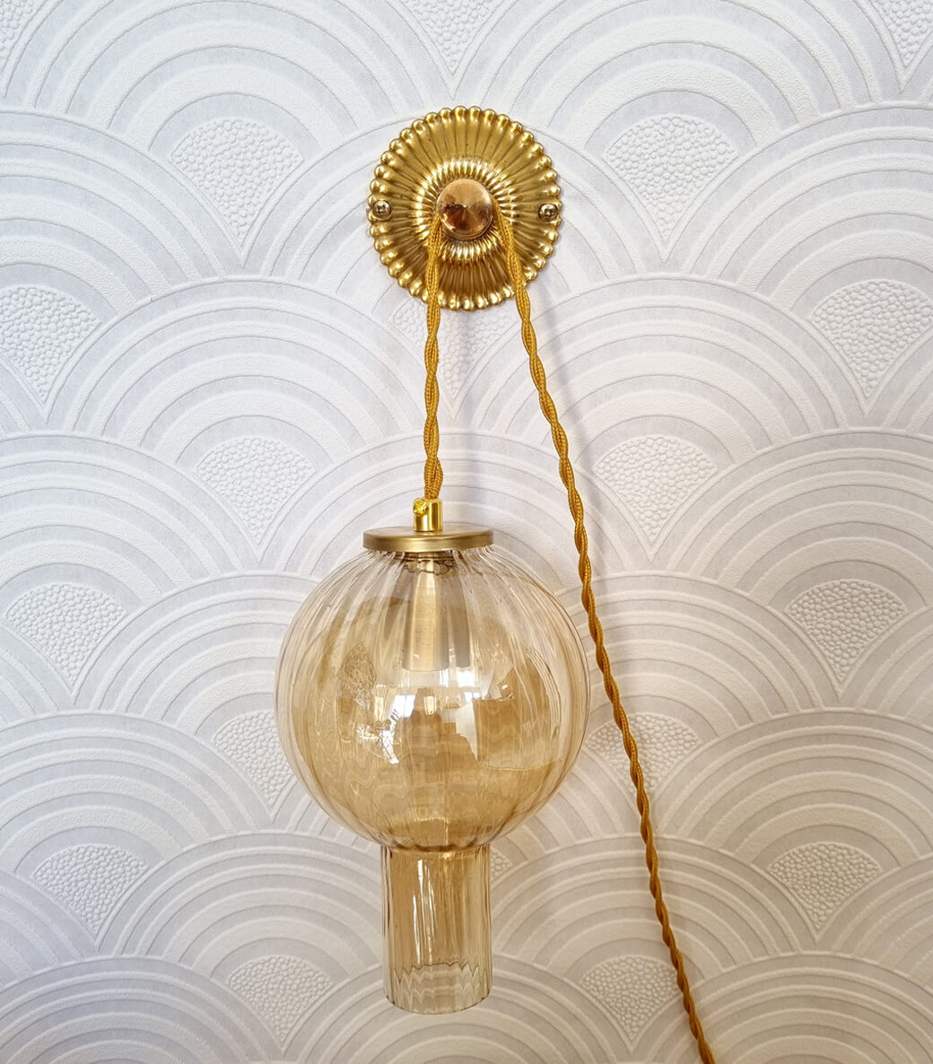 patere-metal-dore-ancien-vintage-upcycling-accroche-mural-lampe-baladeuse-maison_bloomis