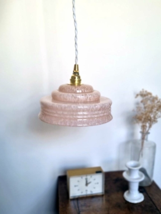 suspension-luminaire-verre-clichy-mouchete-rose-vintage-ancien-artdeco-fil-blanc_bloomis