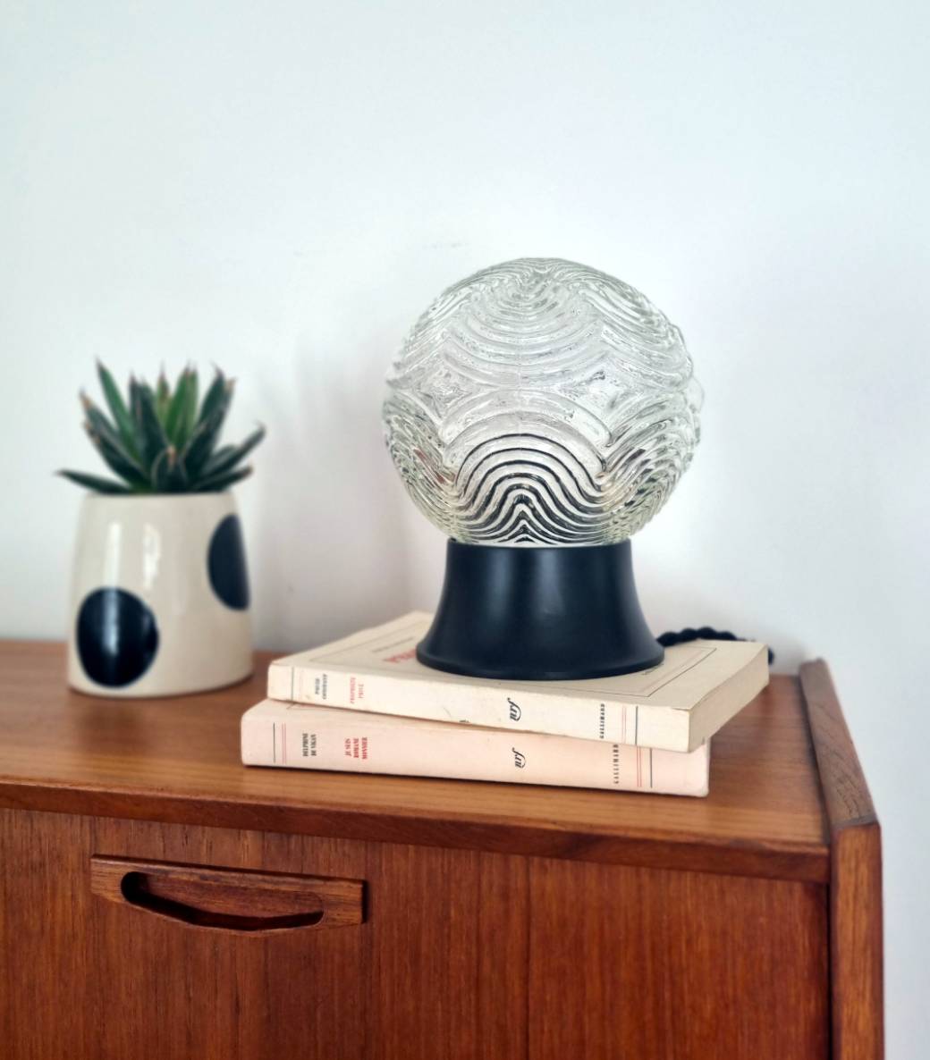 Lampe-a-poser-globe-seventies-vintage-luminaire-slowdecoration_bloomis