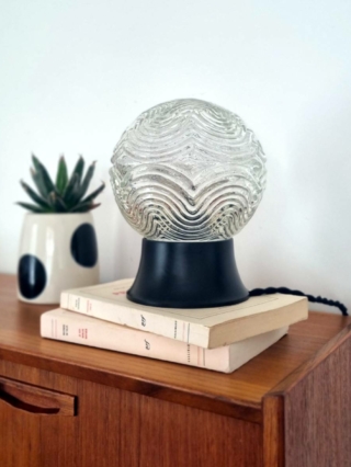 Lampe-a-poser-globe-seventies-vintage-luminaire-upcycling_bloomis
