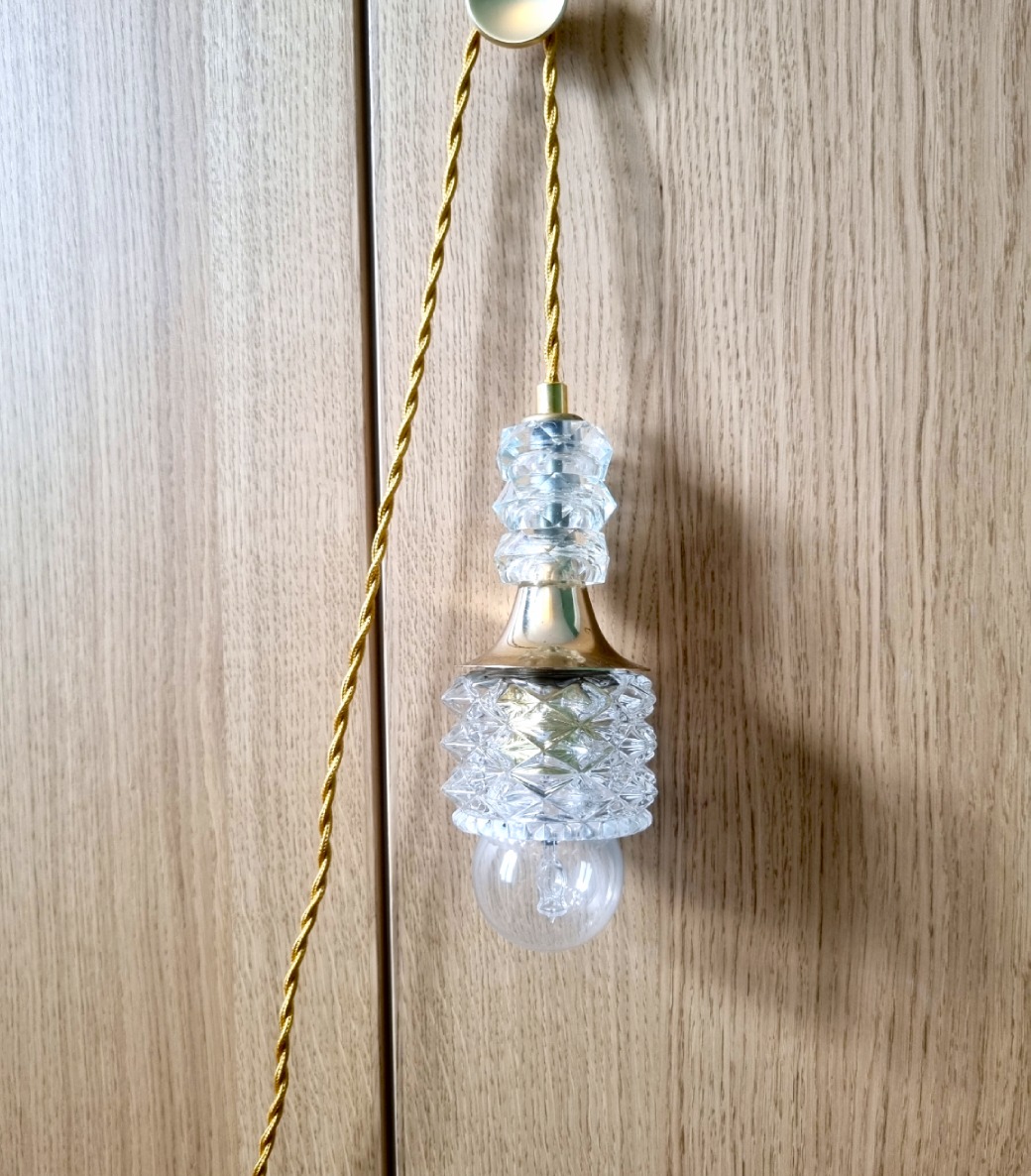 lampe-baladeuse-compo-vintage-upcycling-decoration-luminaire-cordon-dore_bloomis