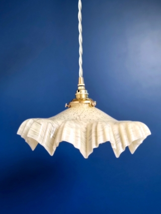 luminaire-suspension-abat-jour-verre-clichy-jaune-vintage-cable-torsade_bloomis