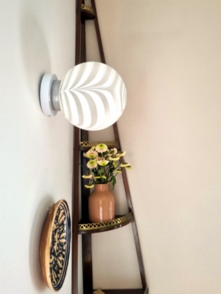 Applique-globe-spirale-blanche-verre-luminaire-mural-vintage-70s_bloomis